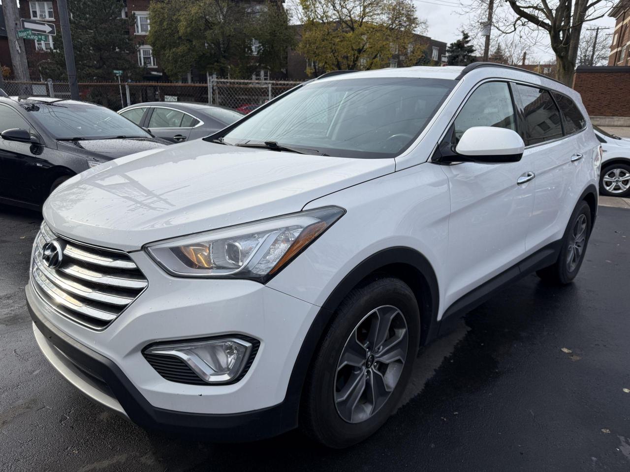 Used 2016 Hyundai Santa Fe XL AWD 4dr 3.3L Auto Premium for sale in Hamilton, ON