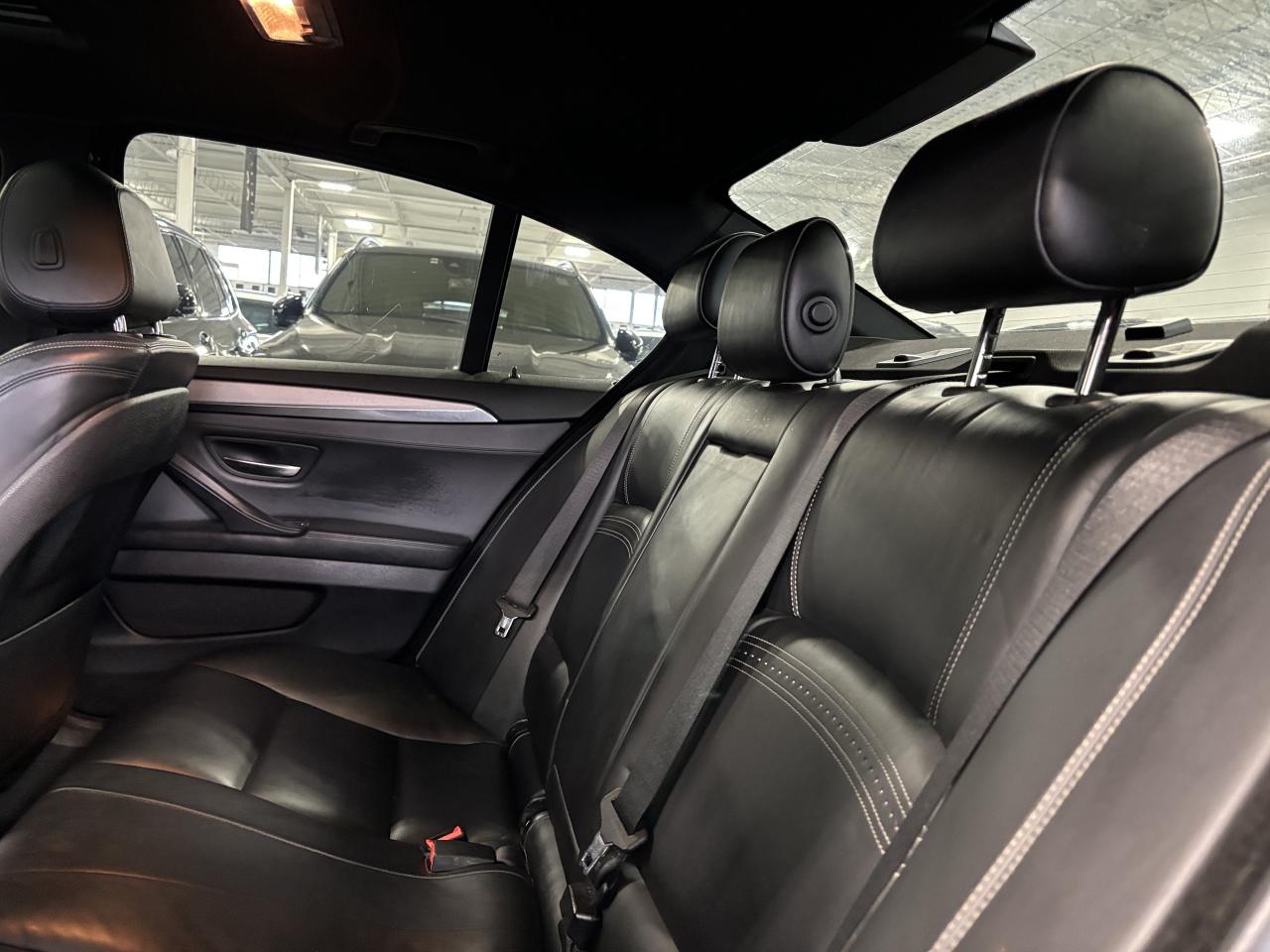 2016 BMW 5 Series 528i xDrive|AWD|MPACKAGE|NAV|SUNROOF|LEATHER|CAM|+ - Photo #8