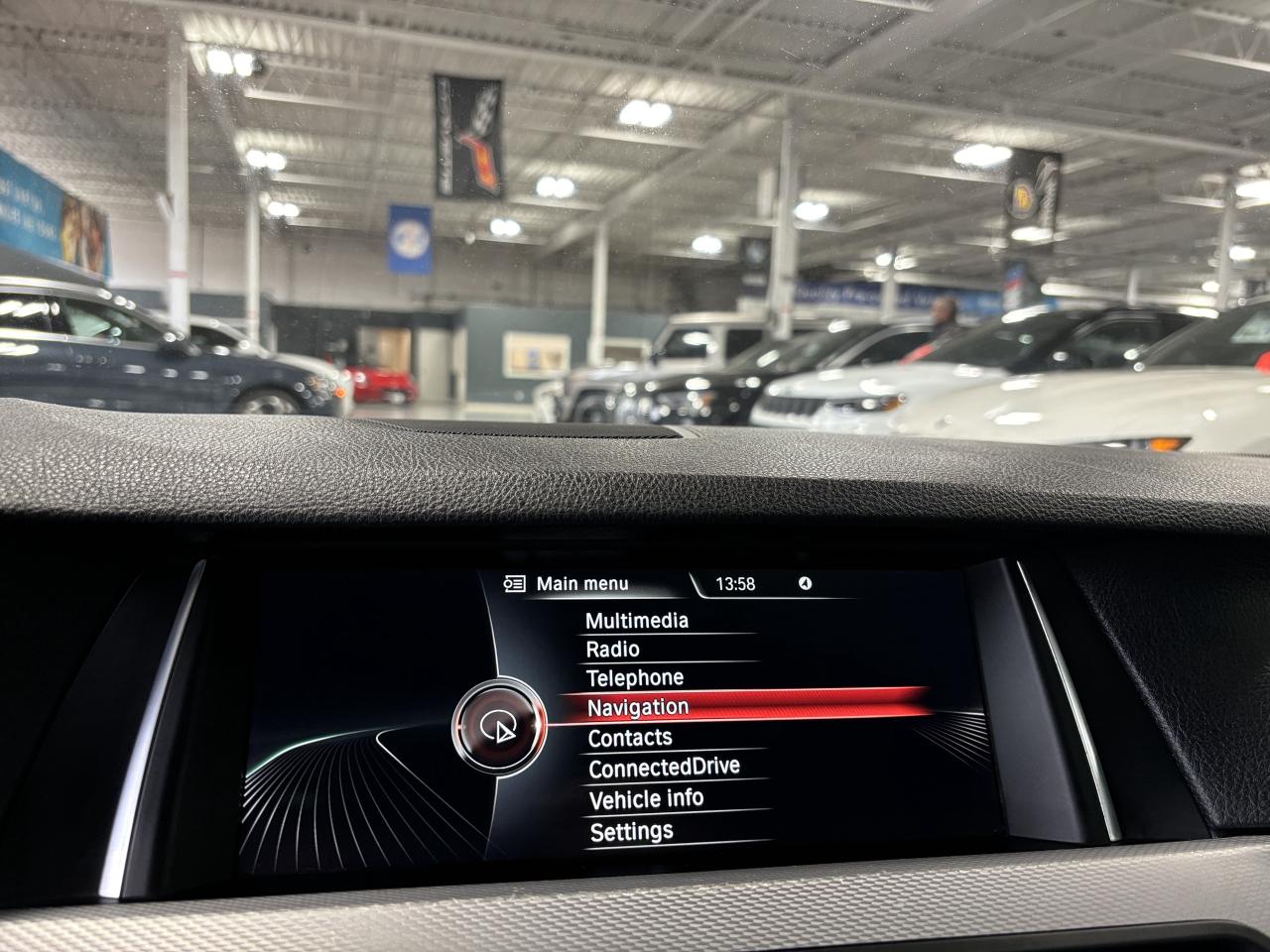 2016 BMW 5 Series 528i xDrive|AWD|MPACKAGE|NAV|SUNROOF|LEATHER|CAM|+ - Photo #15