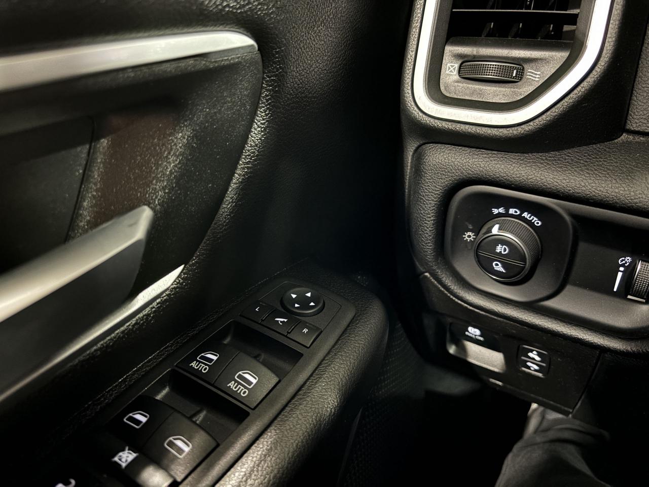 2022 RAM 1500 Big Horn|4X4|V8HEMI|CREW|NAV|BACKUPCAM|RAMBINS|+++ - Photo #16