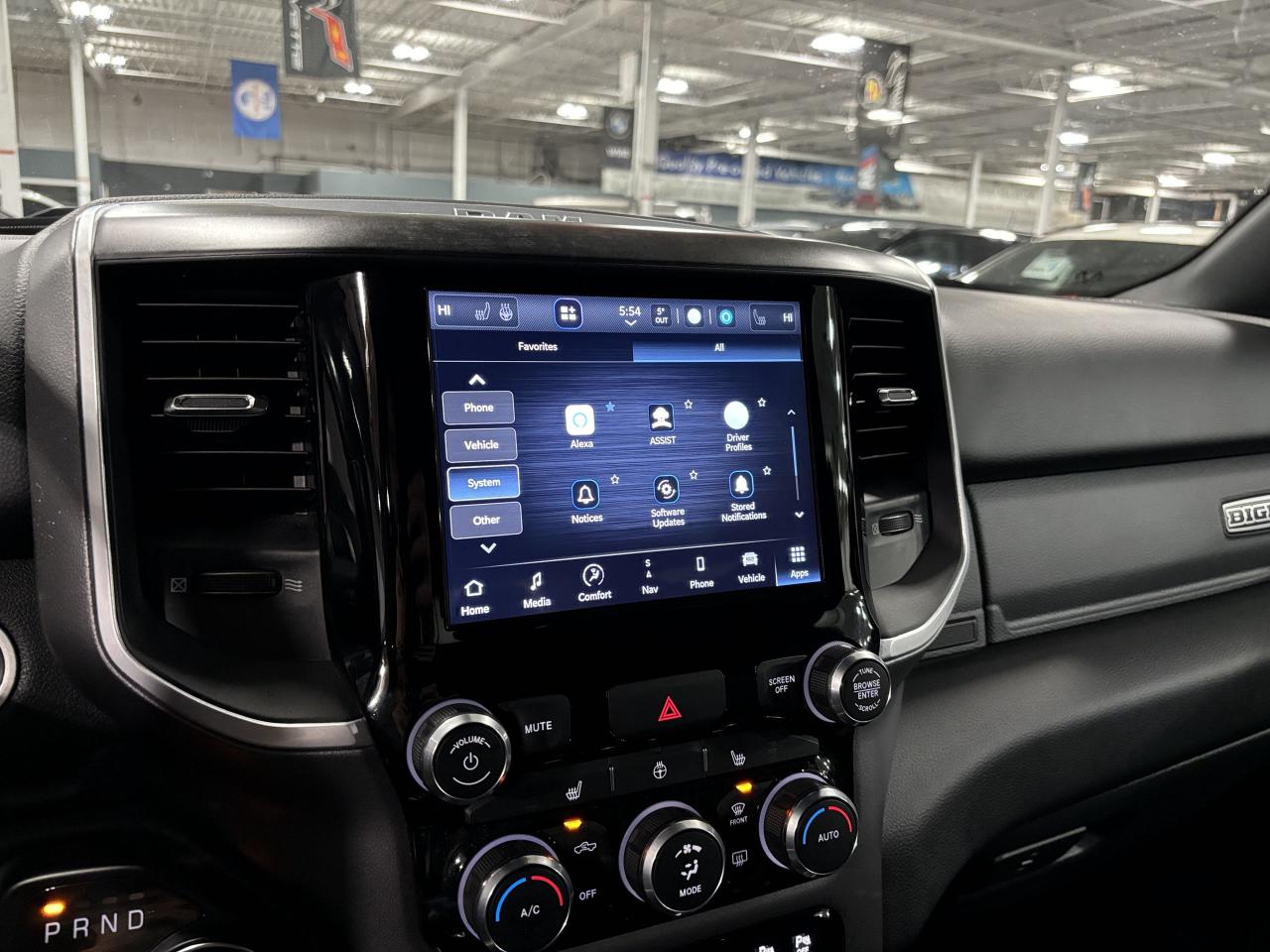2022 RAM 1500 Big Horn|4X4|V8HEMI|CREW|NAV|BACKUPCAM|RAMBINS|+++ - Photo #28