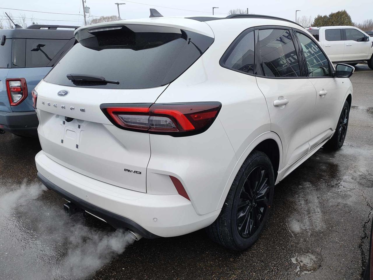2025 Ford Escape ST-Line Elite
