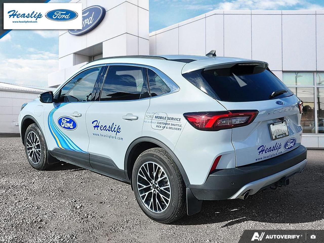 2025 Ford Escape PHEV Photo3