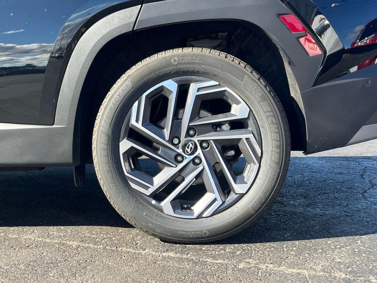 2025 Hyundai Tucson Hybrid Ultimate AWD Photo3