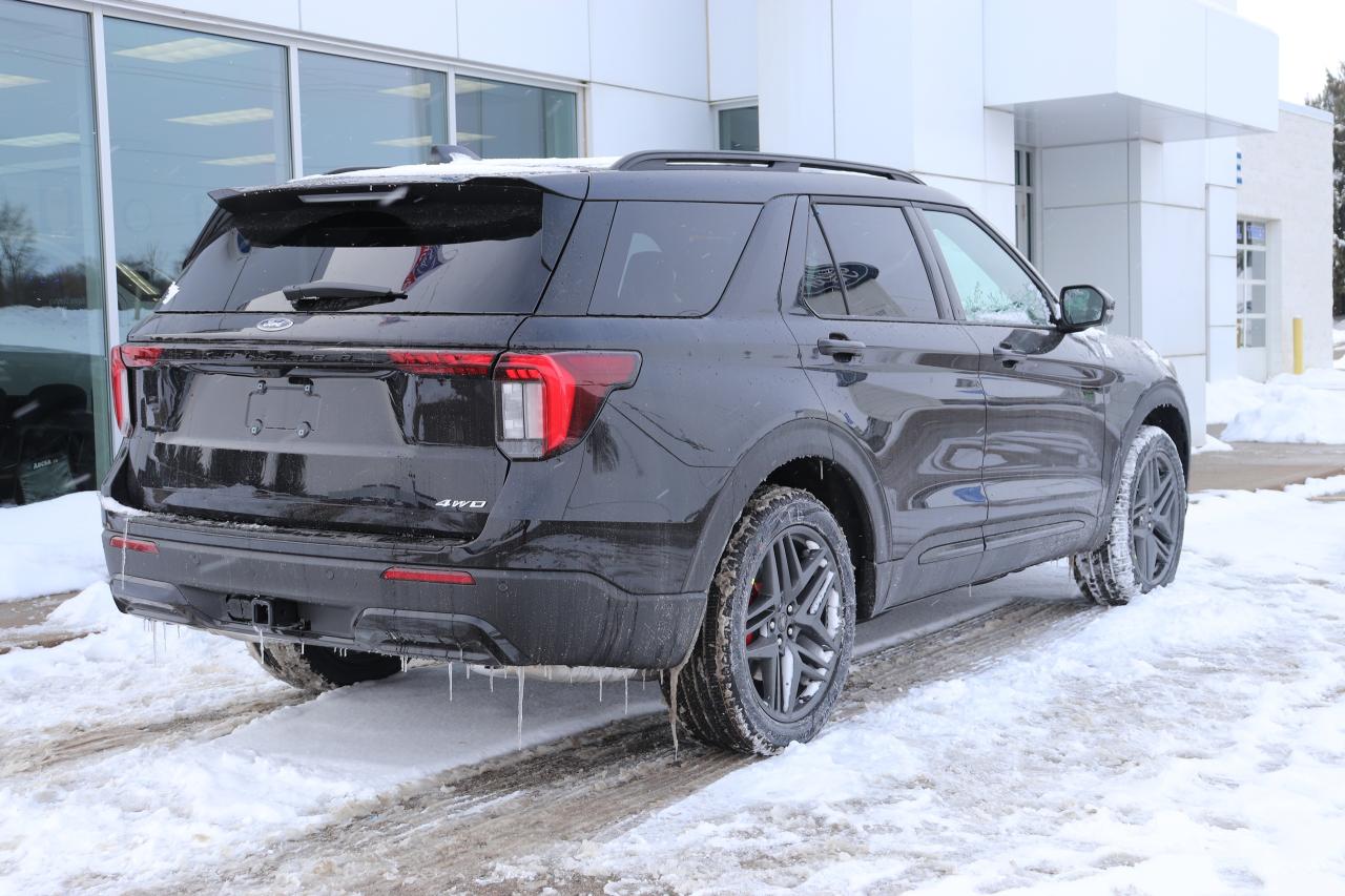 2025 Ford Explorer ST-LINE 4WD Photo1