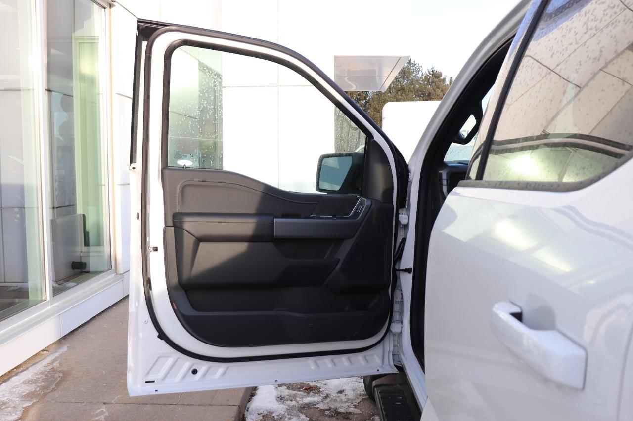 2025 Ford F-150 XLT 4WD SUPERCREW 5.5' BOX Photo4
