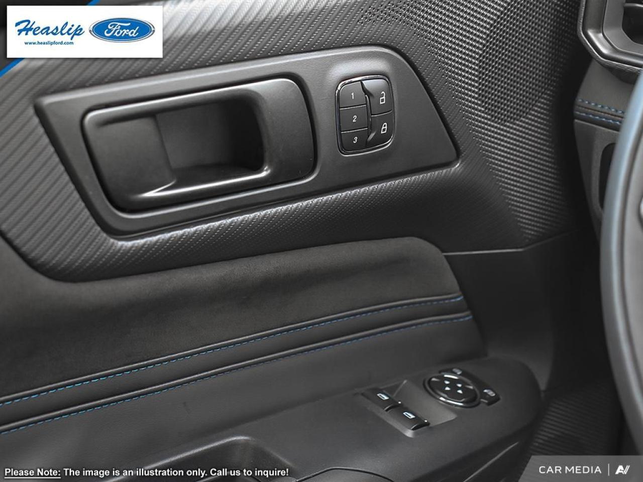 2025 Ford Mustang Dark Horse Photo5