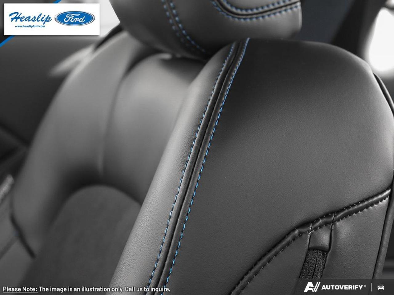 2025 Ford Mustang Dark Horse Photo