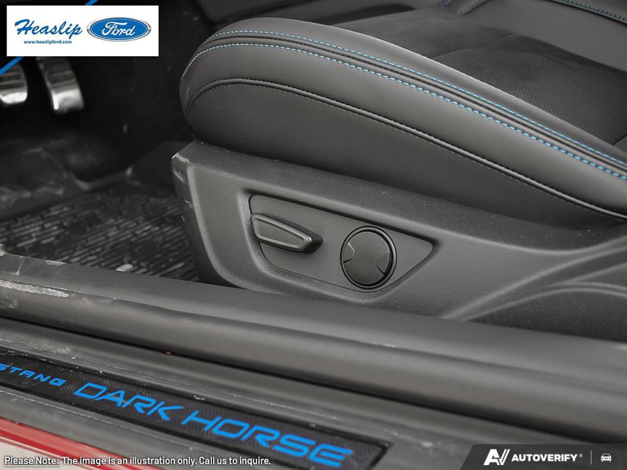 2025 Ford Mustang Dark Horse Photo