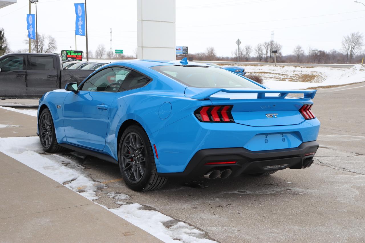 2025 Ford Mustang GT Premium Fastback Photo