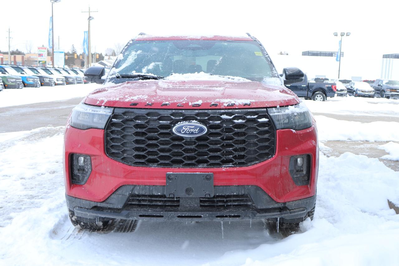 2025 Ford Explorer ST-LINE 4WD Photo4