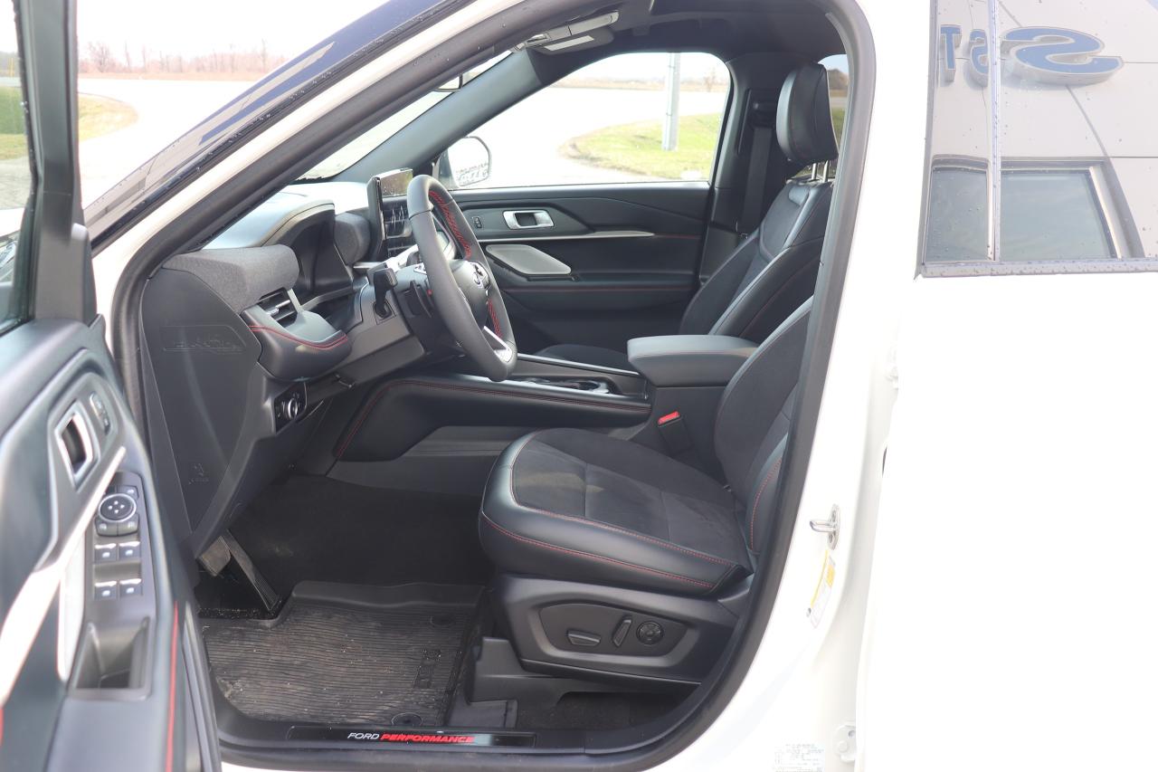 2025 Ford Explorer ST 4WD Photo5