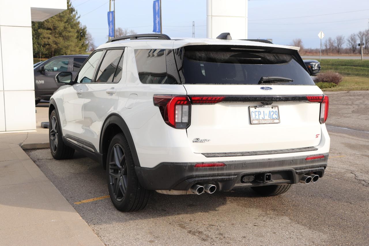 2025 Ford Explorer ST 4WD Photo