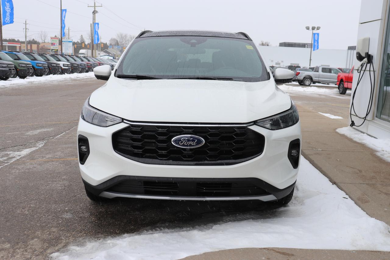 2025 Ford Escape ST-Line Select AWD Photo