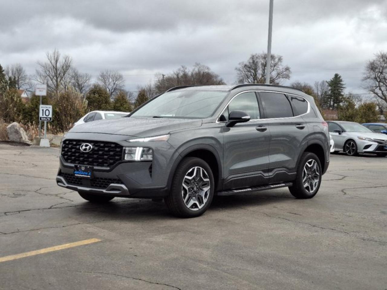 Used 2023 Hyundai Santa Fe Urban | Leather | Heated Seats & Steering | Remote Start | Apple CarPlay | Android Auto & more!! for sale in Guelph, ON