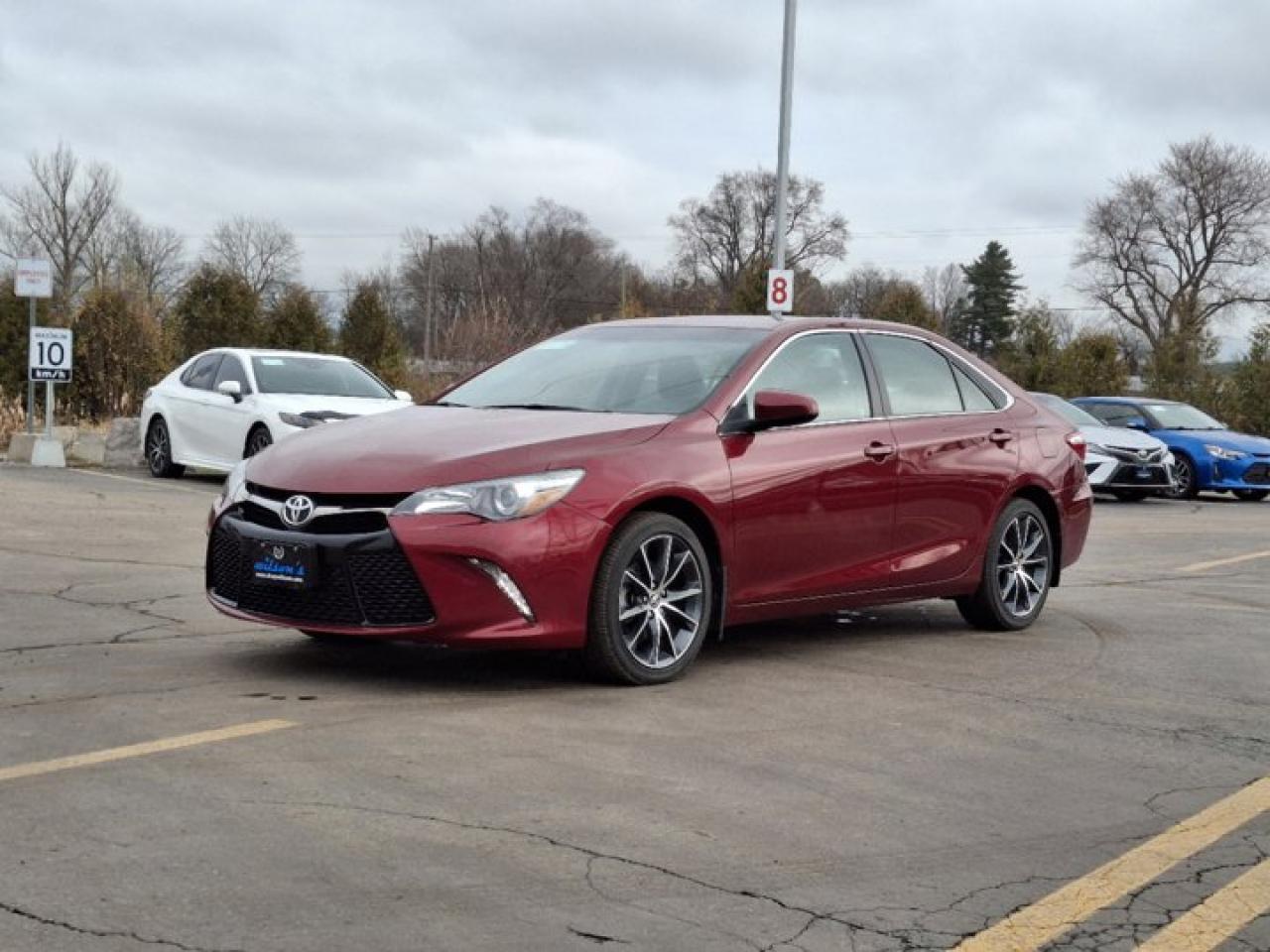 Used 2016 Toyota Camry XSE | Leather/Suede | Sunroof | Nav | Rear Cam | Heated Seats | Power Seat | Alloy Wheels and more! for sale in Guelph, ON