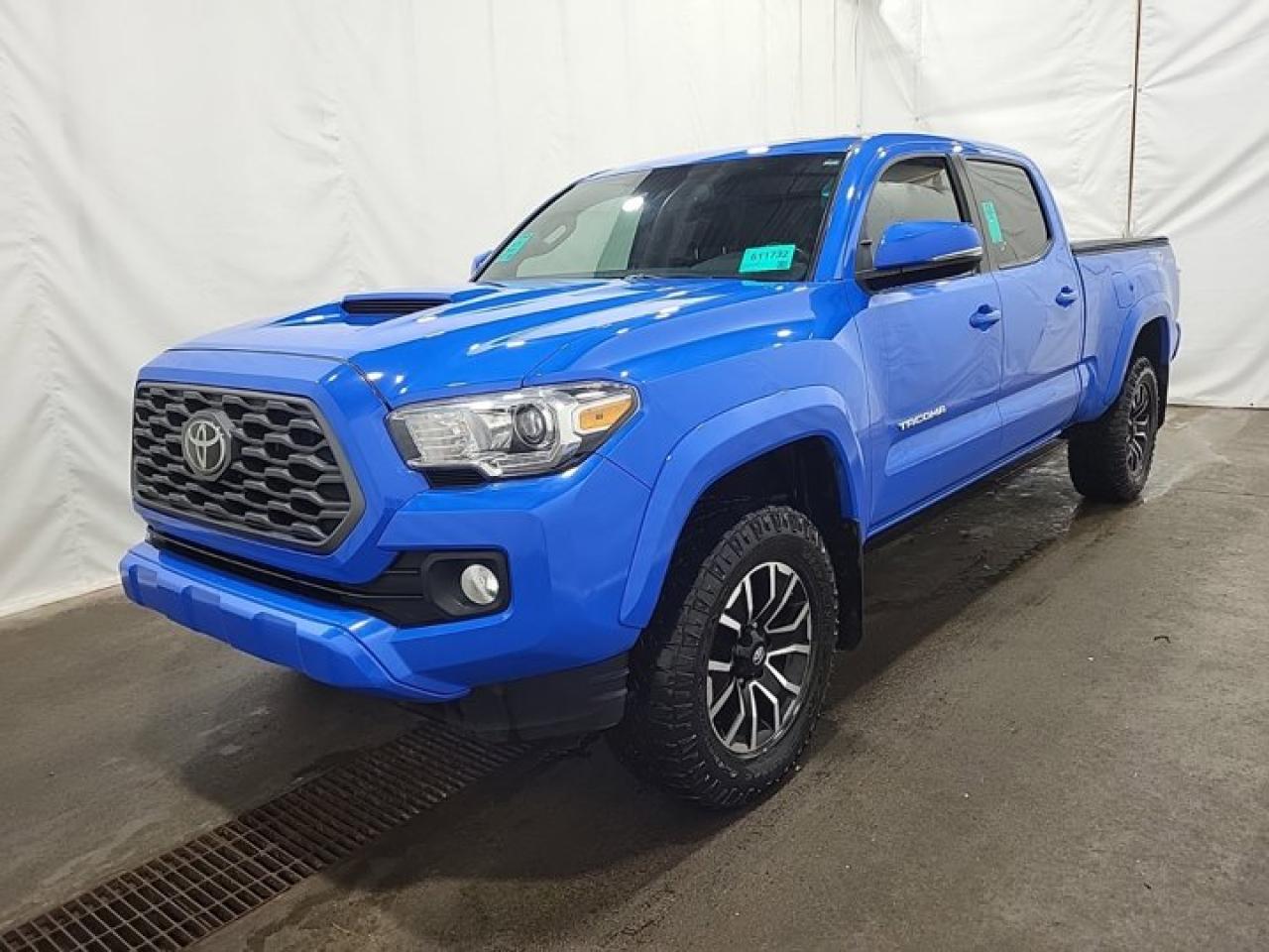 Used 2020 Toyota Tacoma TRD Sport Premium | Voodoo Blue | Leather | Sunroof | Nav | Heated Seats | Rear Camera | and more! for sale in Guelph, ON