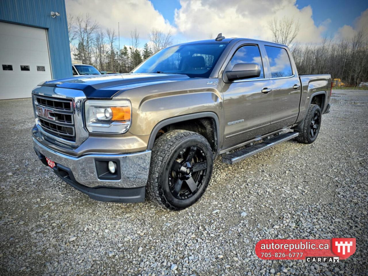 Used 2015 GMC Sierra 1500 SLE Certified 4x4 5.3L V8 Crew Cab 6 seater for sale in Orillia, ON