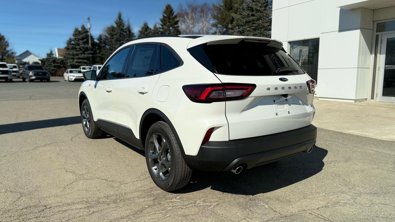 2025 Ford Escape ST-Line Photo
