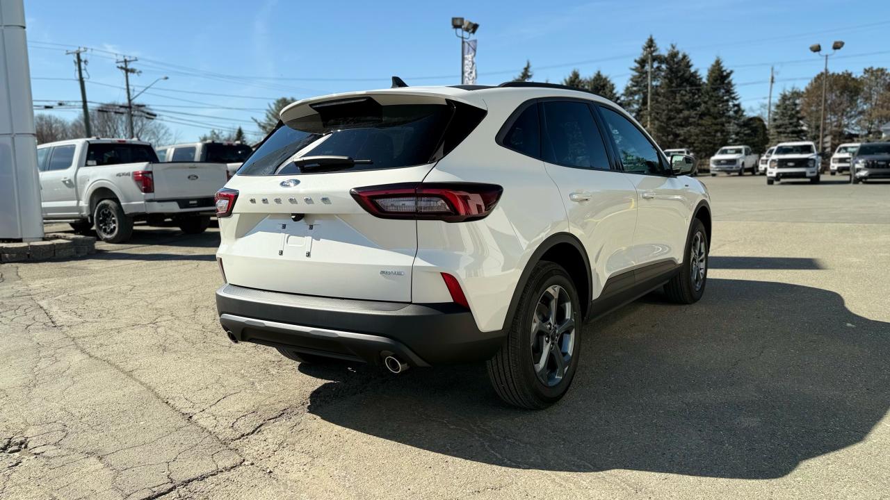 2025 Ford Escape ST-Line Photo