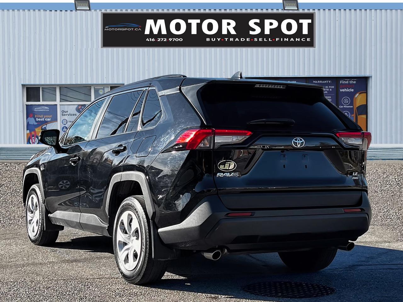 2020 Toyota RAV4 LE AWD - Photo #4