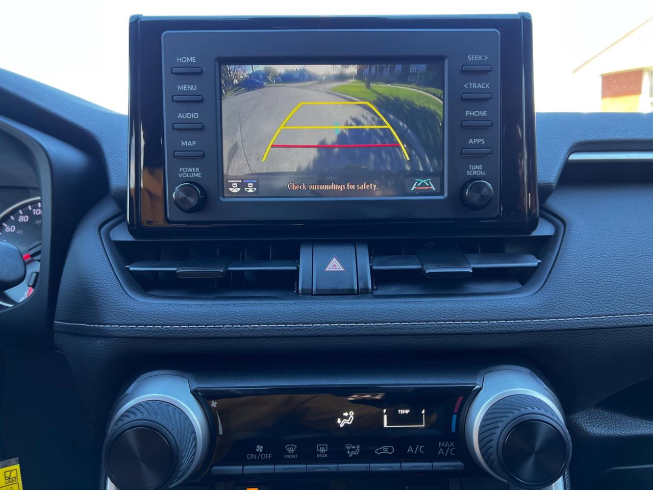 2020 Toyota RAV4 LE AWD - Photo #13