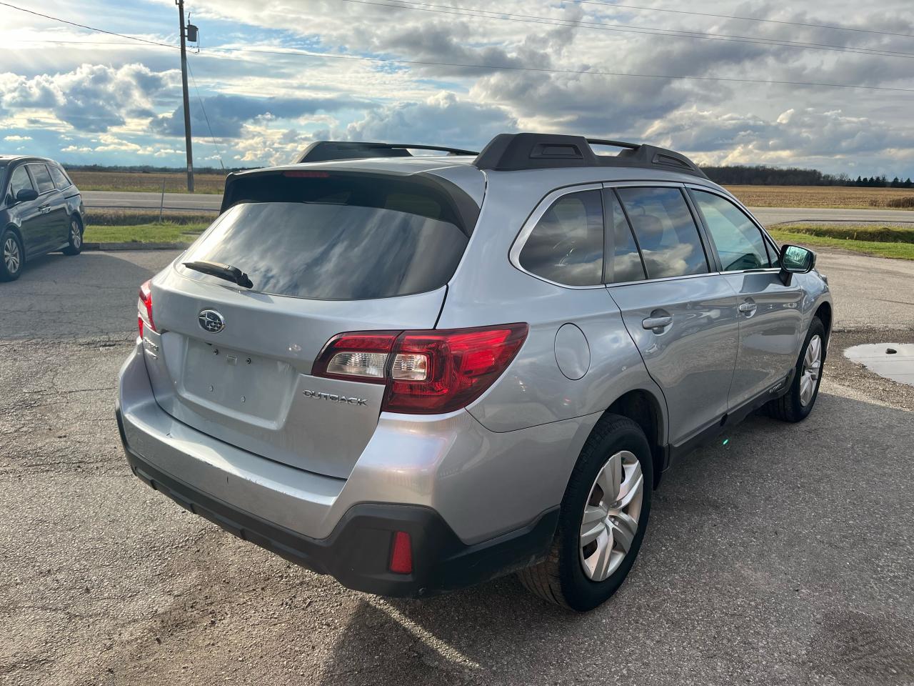 2018 Subaru Outback Backup Camera | Bluetooth | Cruise Control - Photo #5