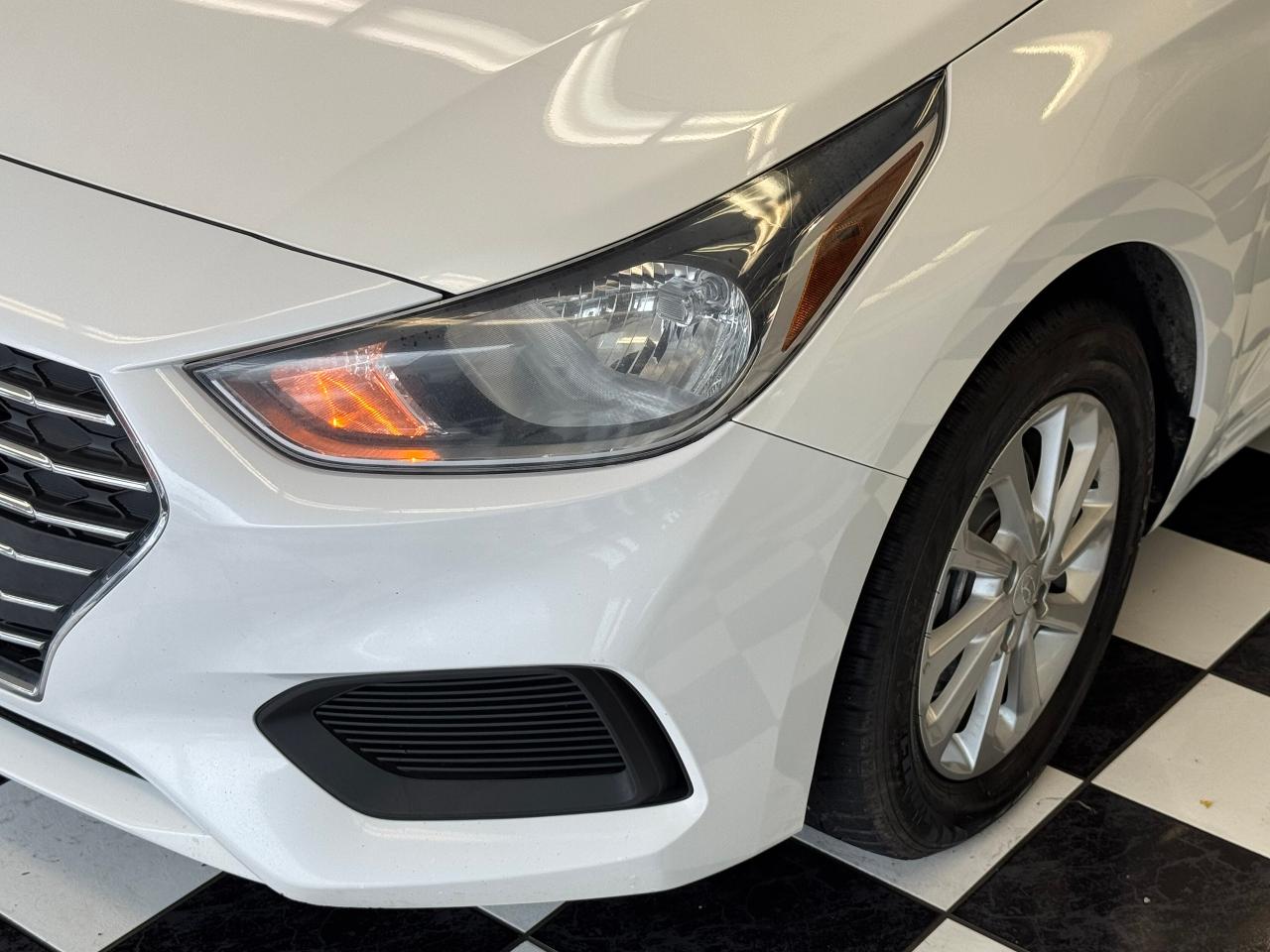 2019 Hyundai Accent Preferred+ApplePlay+Heated Seats+CLEAN CARFAX Photo96