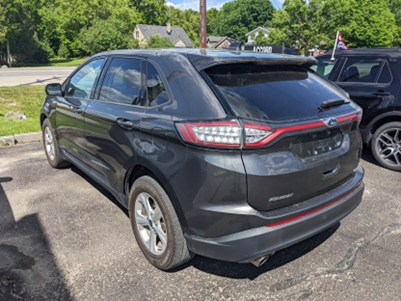 2018 Ford Edge SE EcoBoost AWD - Photo #6