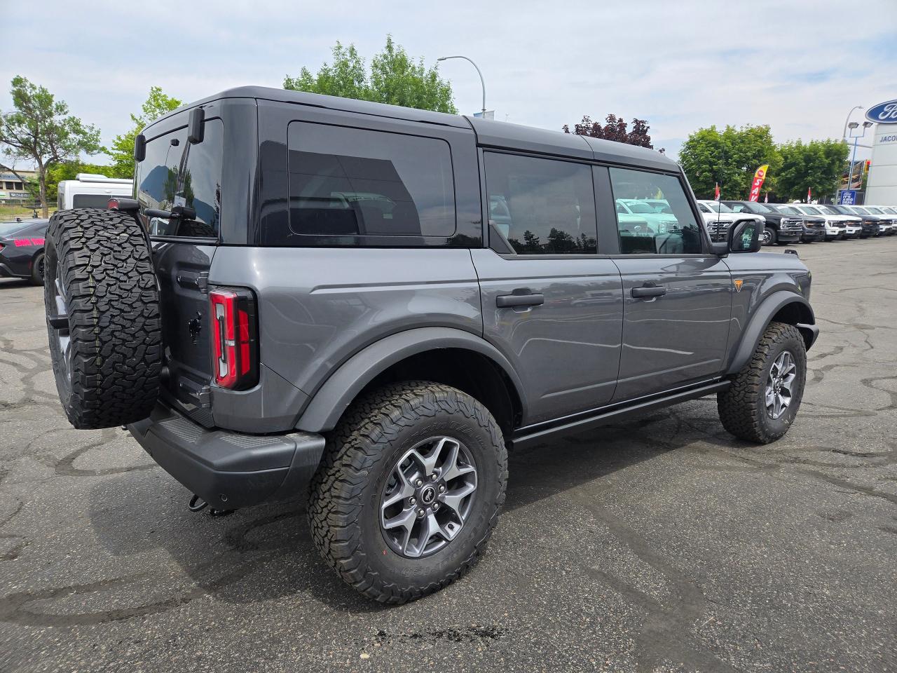 2025 Ford Bronco Badlands Photo4