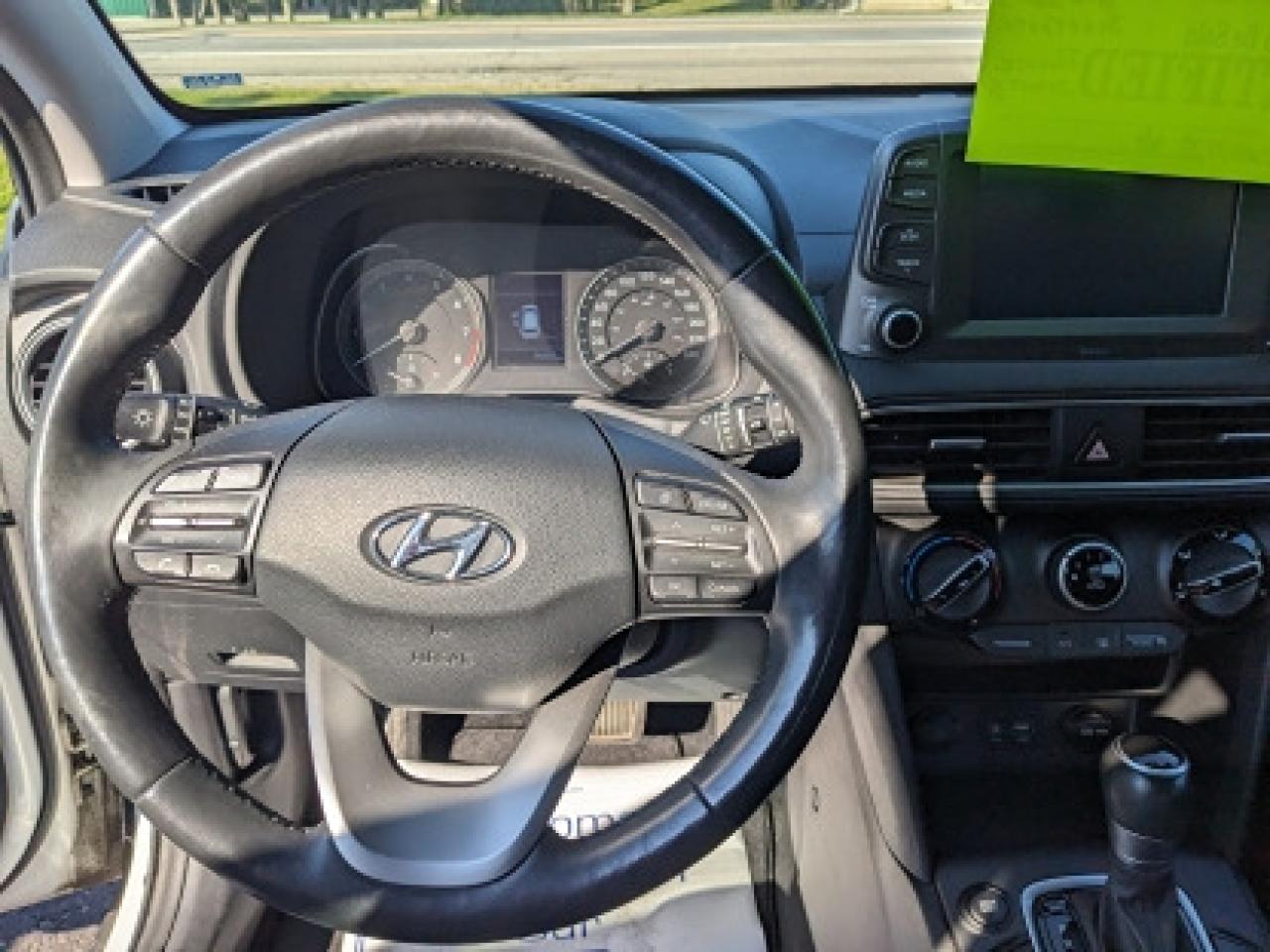 2019 Hyundai KONA SEL - Photo #9