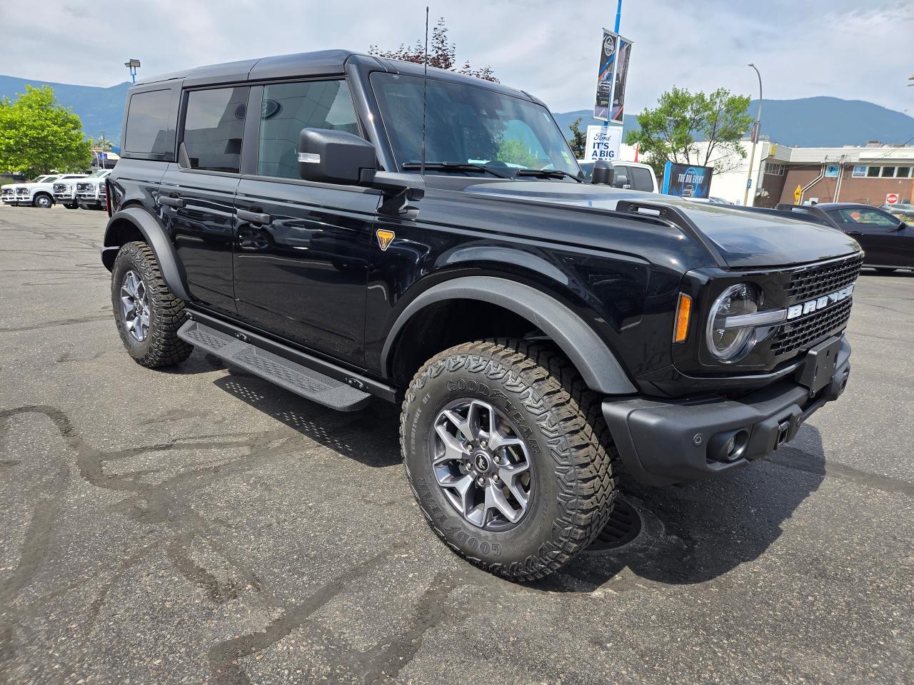 2025 Ford Bronco Badlands Photo
