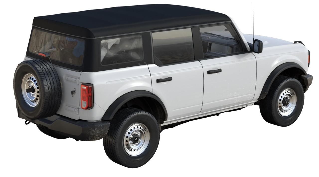 2025 Ford Bronco Base Photo