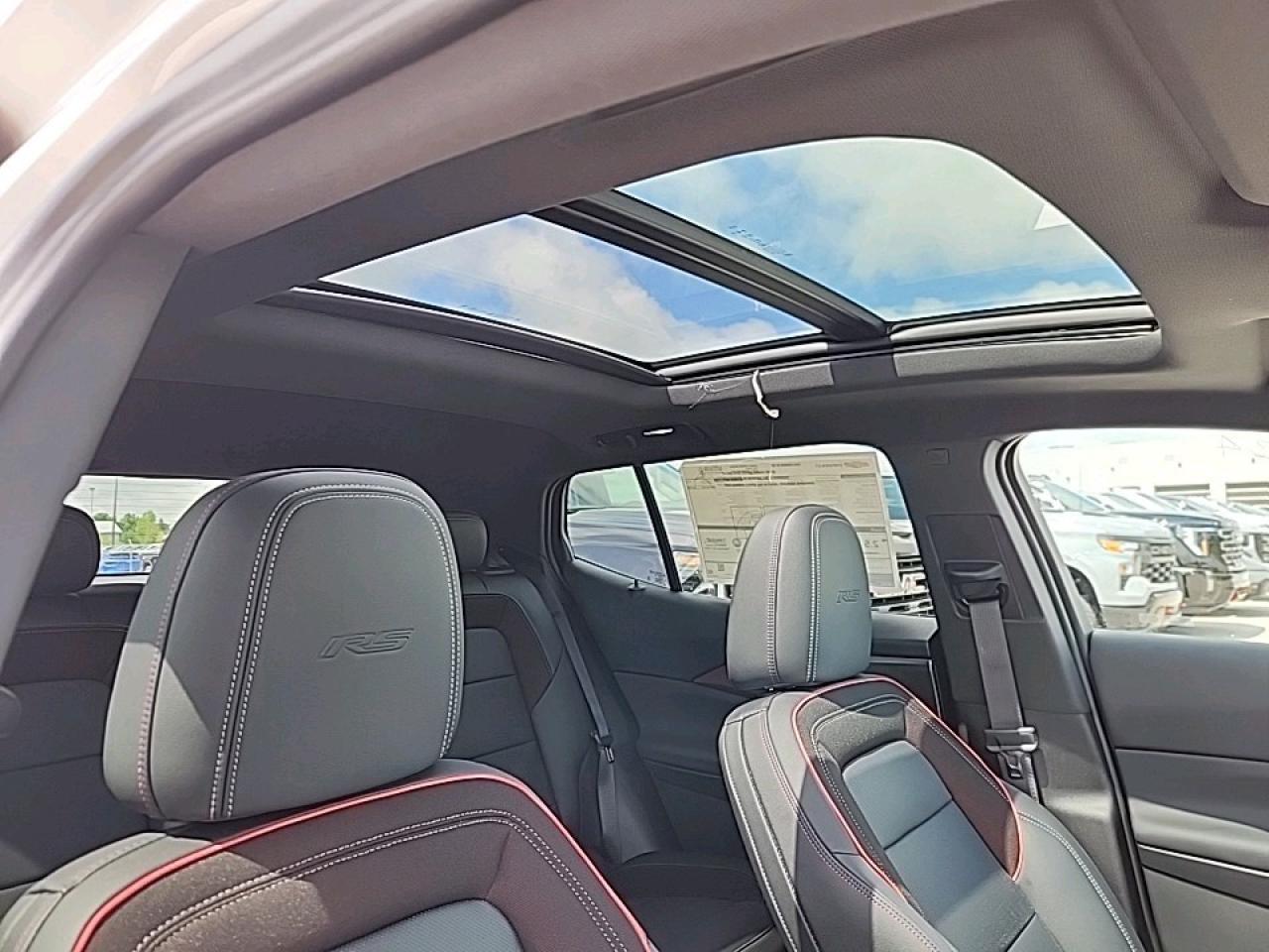 2025 Chevrolet Equinox EV RS Photo