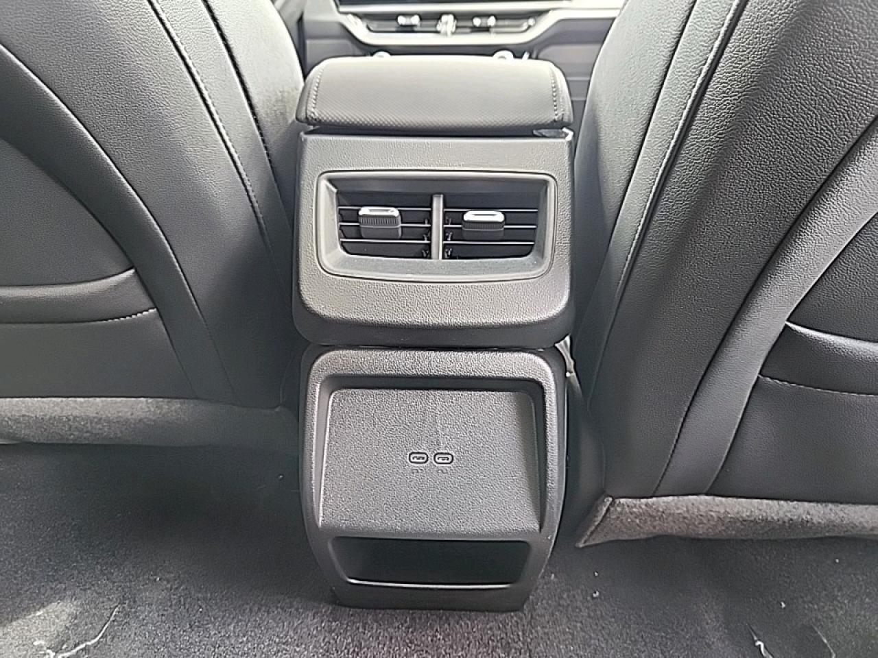 2025 Chevrolet Equinox EV RS Photo