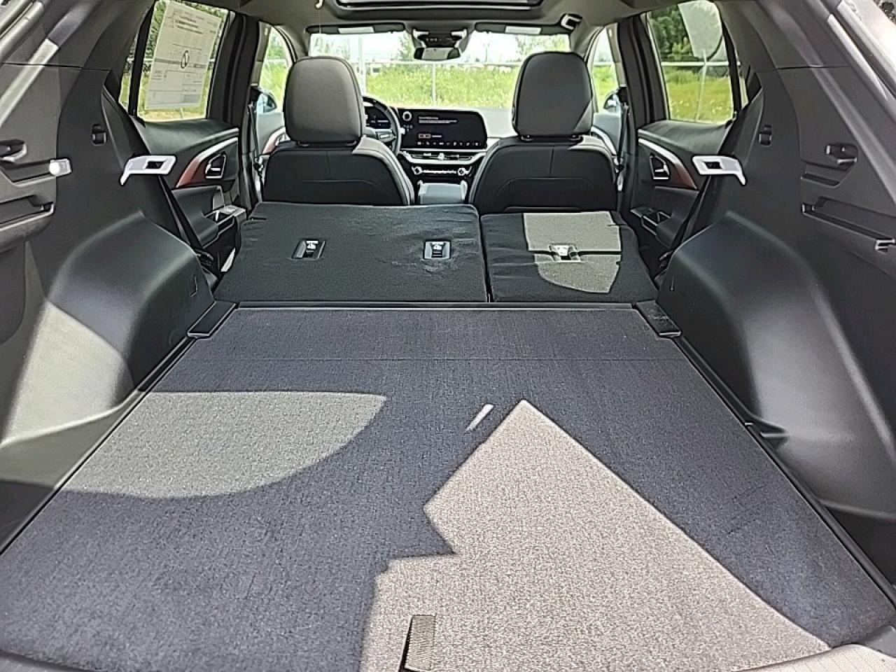 2025 Chevrolet Equinox EV RS Photo