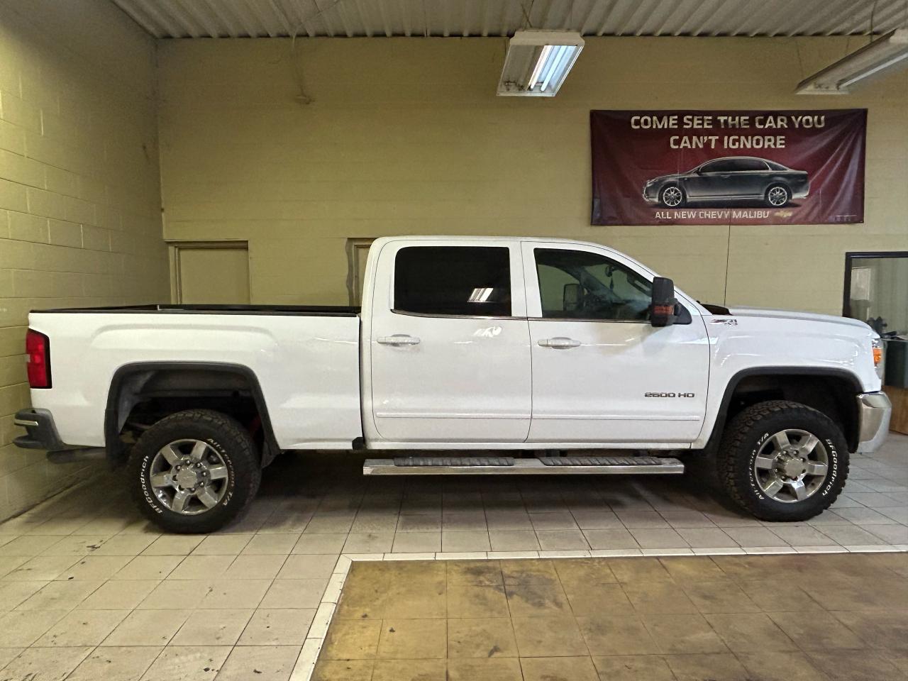 Used 2018 GMC Sierra 2500 SLE for sale in Windsor, ON