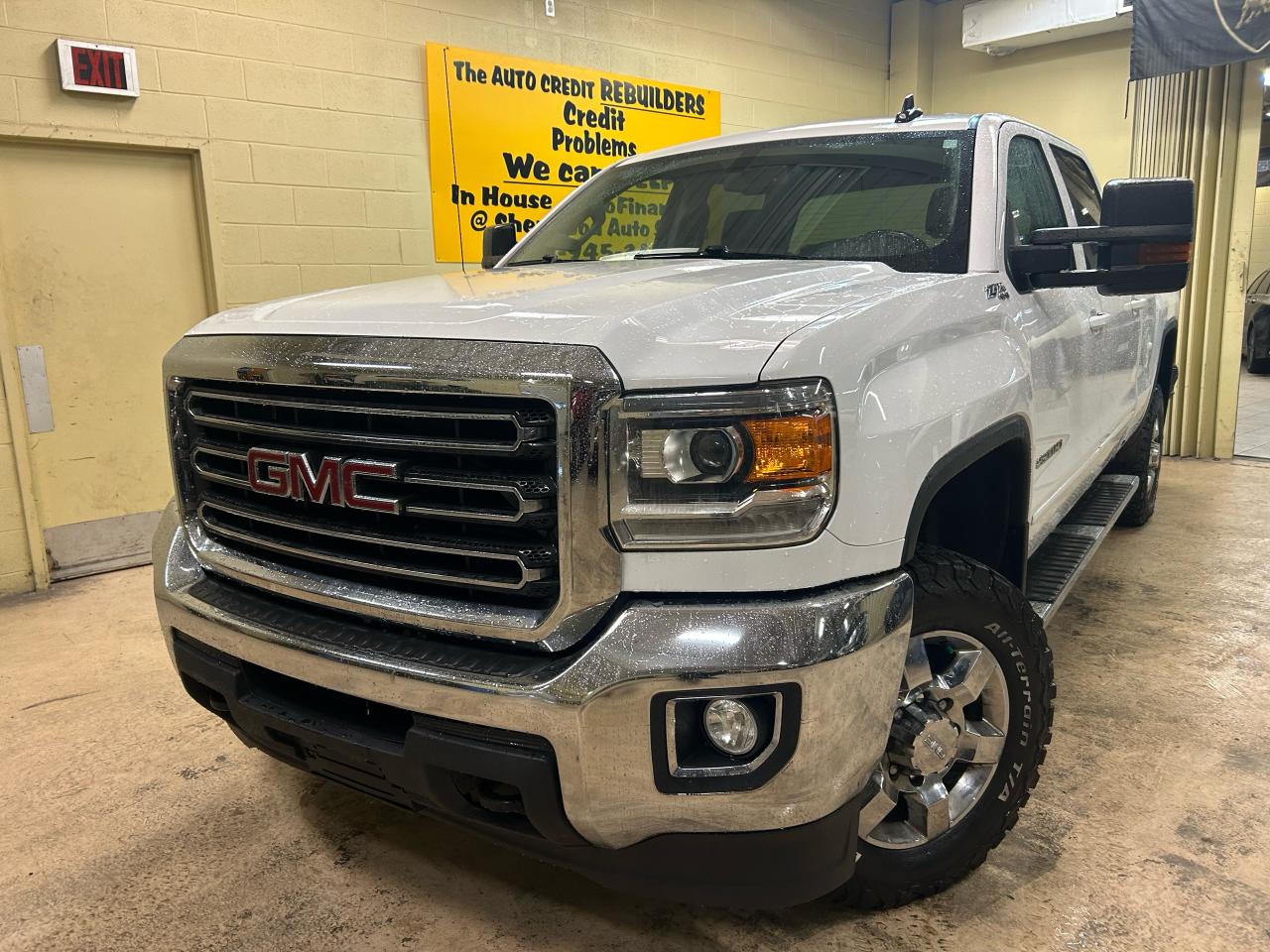 Used 2018 GMC Sierra 2500 SLE for sale in Windsor, ON