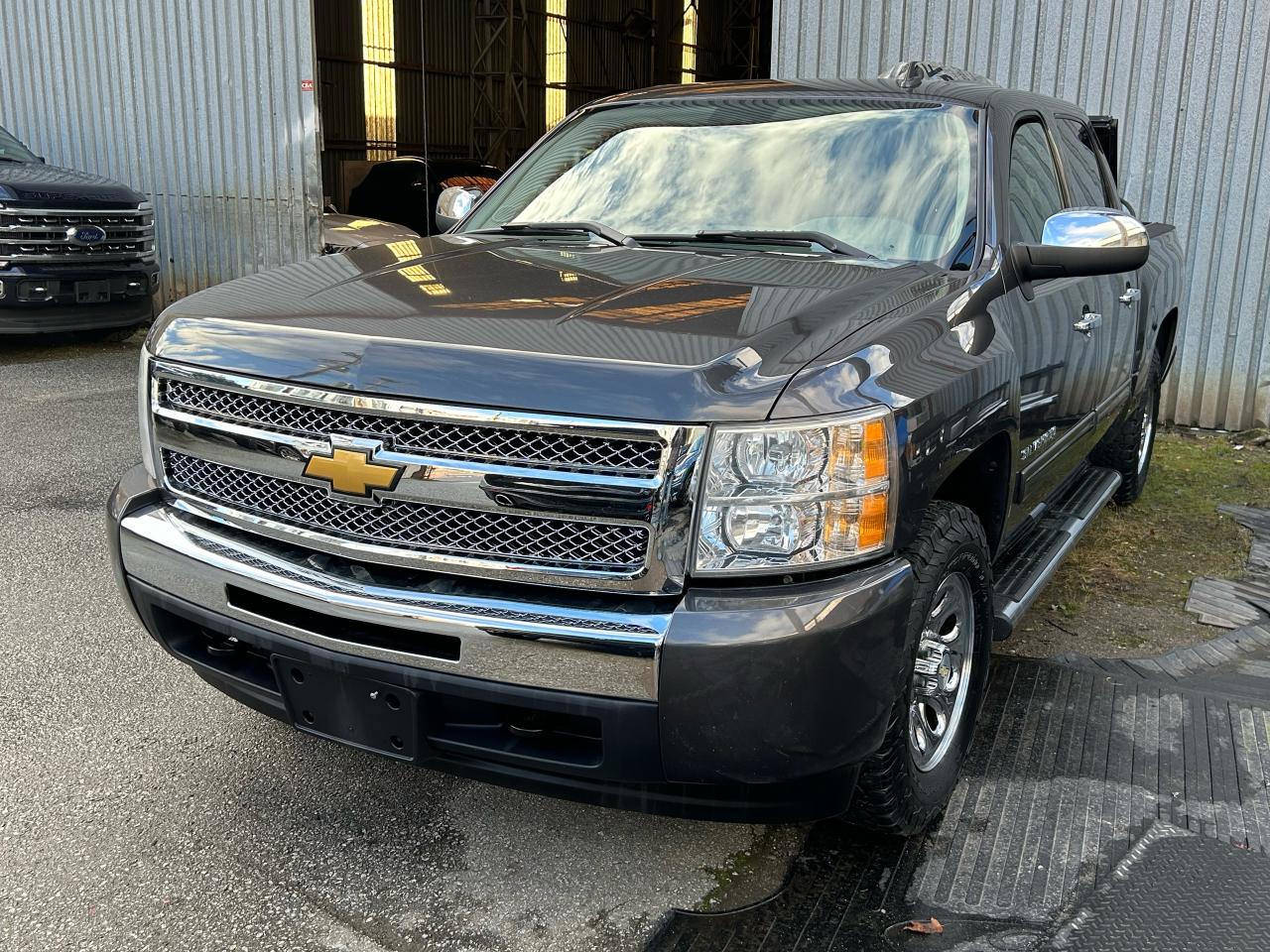 Used 2010 Chevrolet Silverado 1500 LS Cheyenne Edition for sale in Burnaby, BC