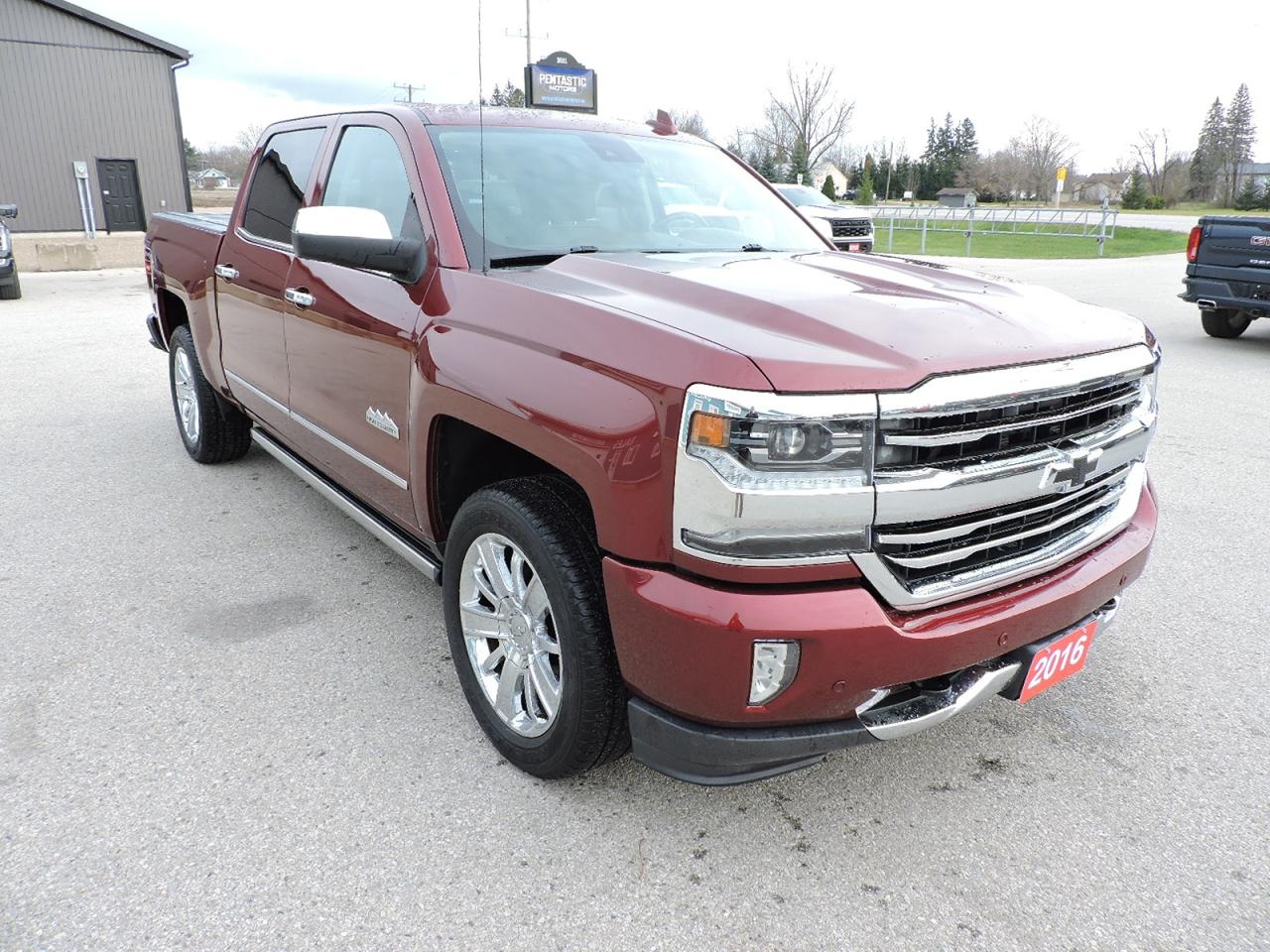 Used 2016 Chevrolet Silverado 1500 High Country 5.3L 4X4 Leather Sunroof Navigation for sale in Gorrie, ON