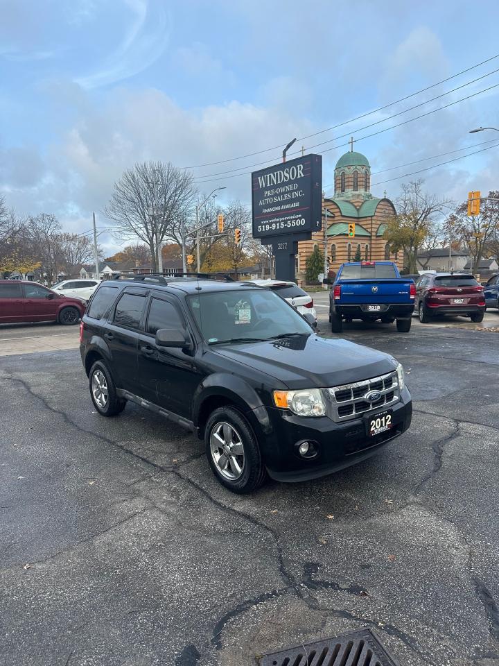 Used 2012 Ford Escape XLT for sale in Windsor, ON