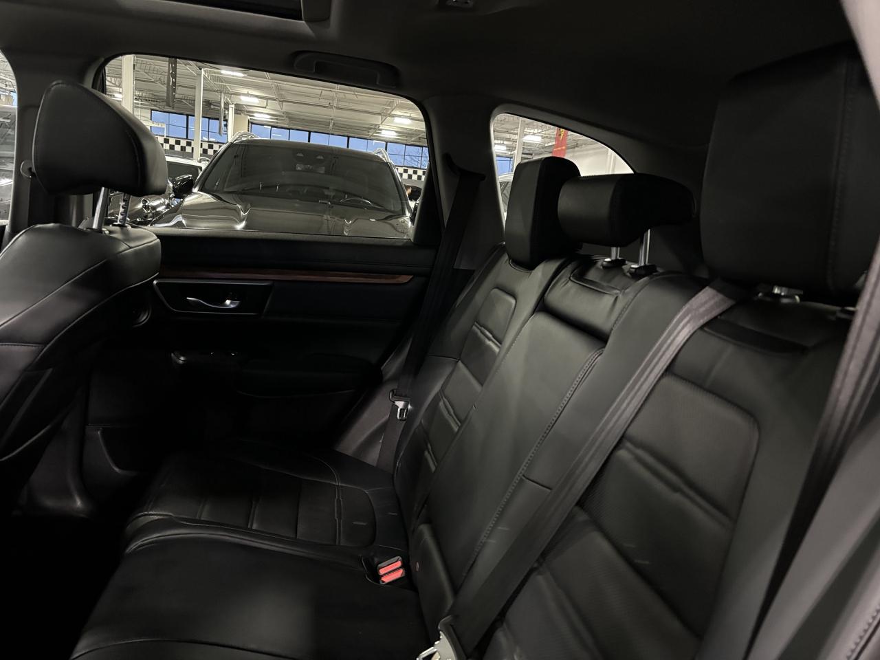 2017 Honda CR-V Touring|AWD|TURBO|NAV|WOOD|LEATHER|PANOROOF|+++ - Photo #9
