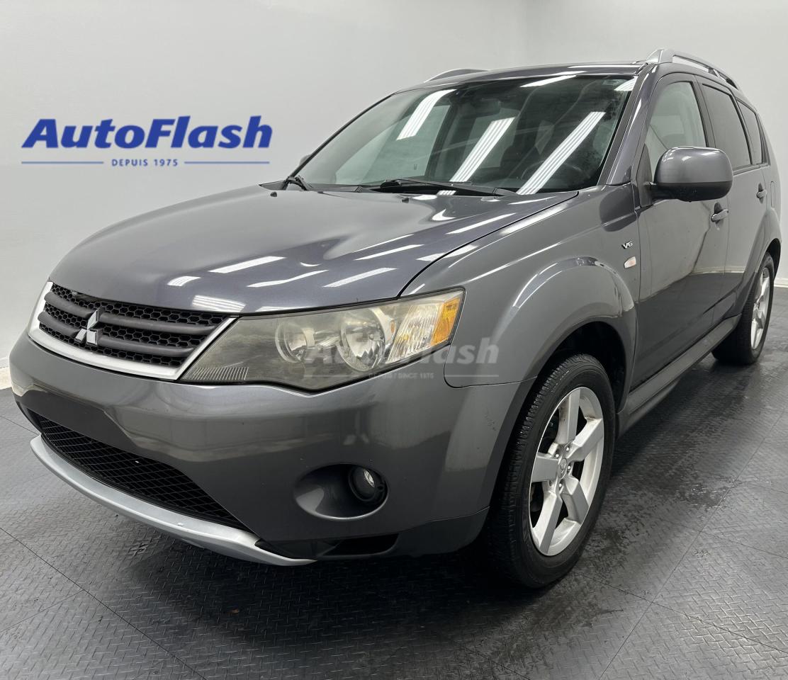 Used 2009 Mitsubishi Outlander XLS, 7 PASSAGERS, CUIR, TOIT, BANC CHAUFFANT for sale in Saint-Hubert, QC