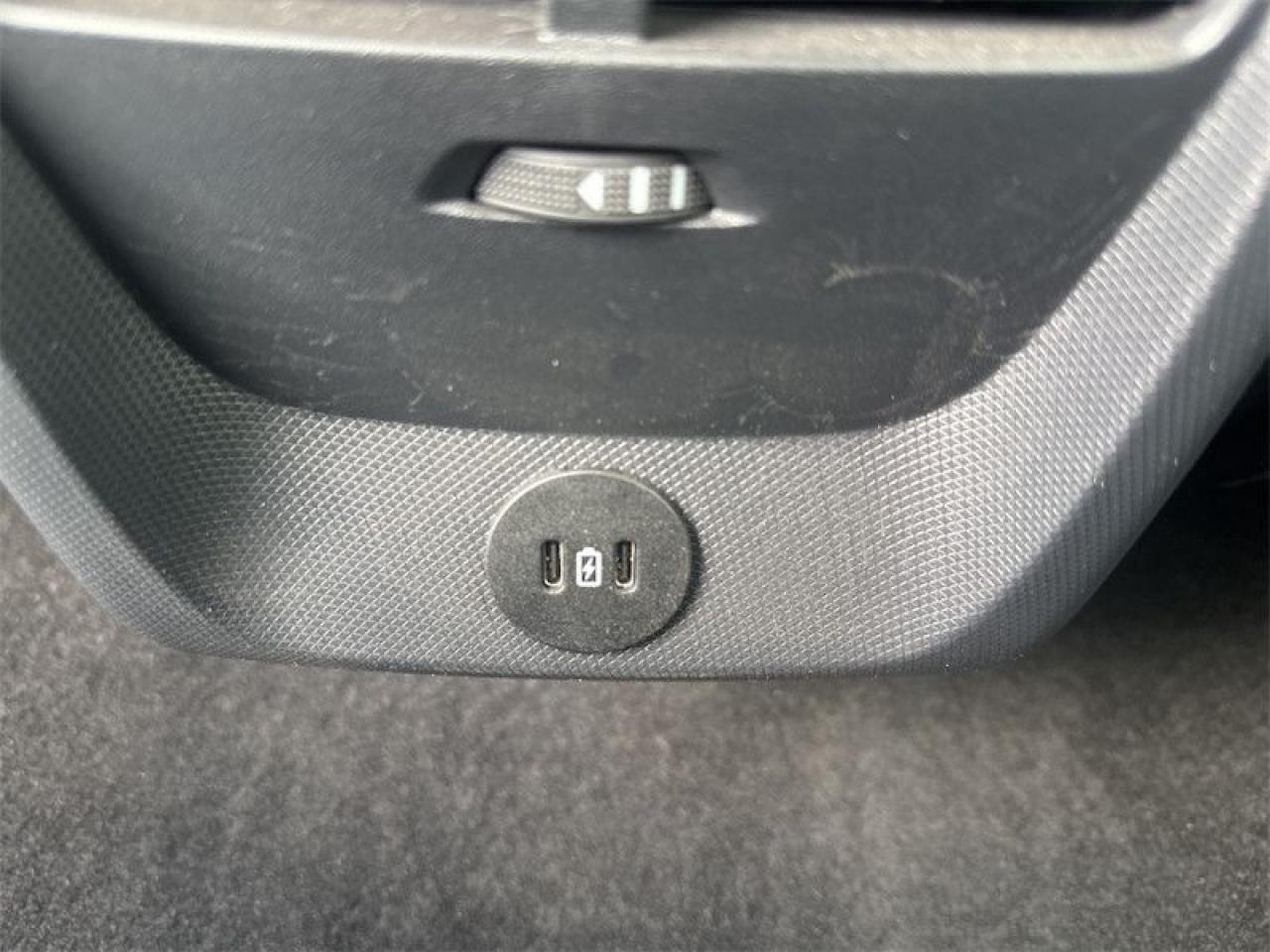 2025 Ford Mustang Mach-E Select AWD  - Activex Seats Photo5