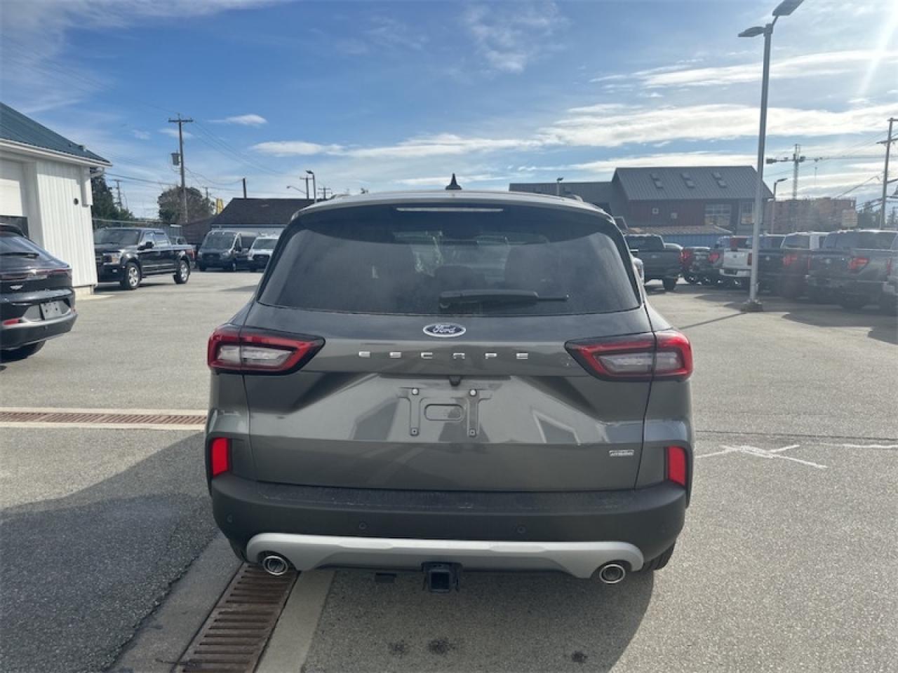 2025 Ford Escape PHEV  - Sunroof - Heated Seats Photo3