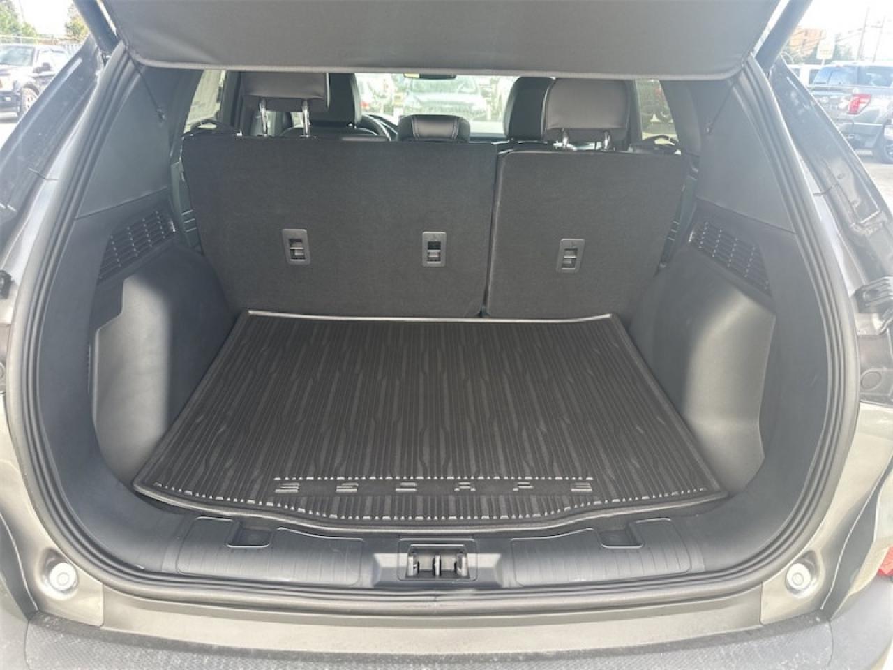 2025 Ford Escape PHEV  - Sunroof - Heated Seats Photo5