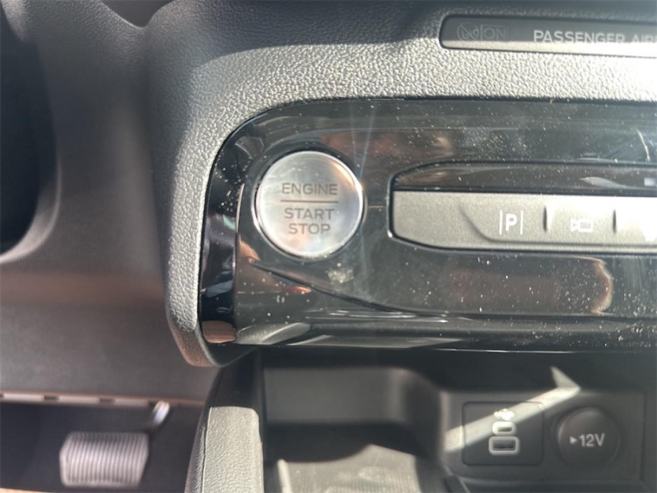2025 Ford Escape PHEV  - Sunroof - Heated Seats Photo5