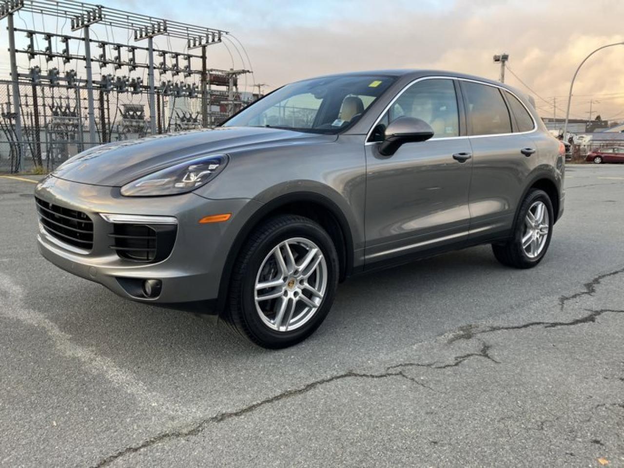 Used 2016 Porsche Cayenne Base for sale in Halifax, NS