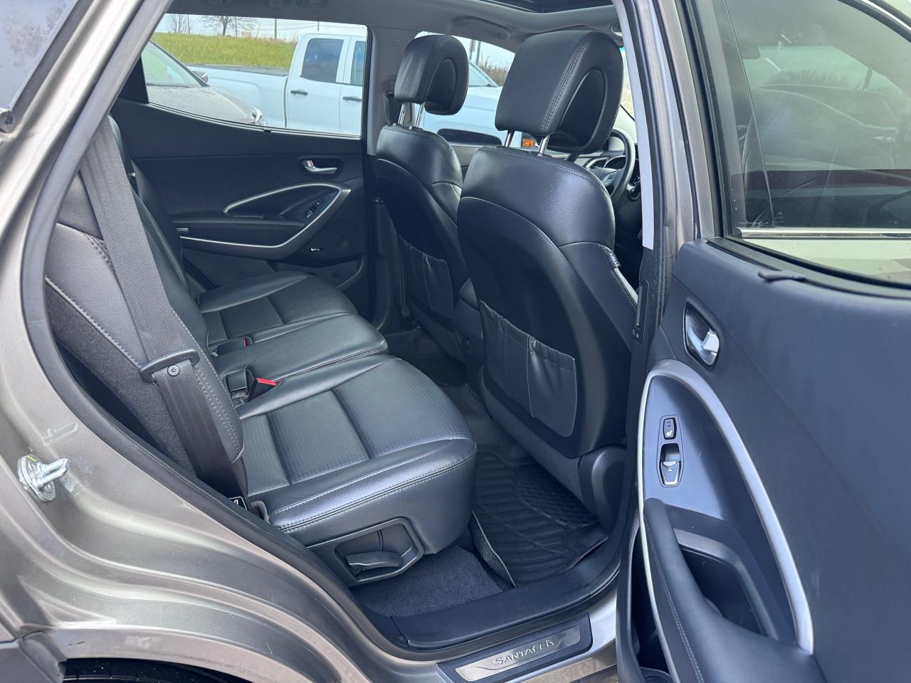 2016 Hyundai Santa Fe Sport Limited 4x4 panoramic roof navigation - Photo #13