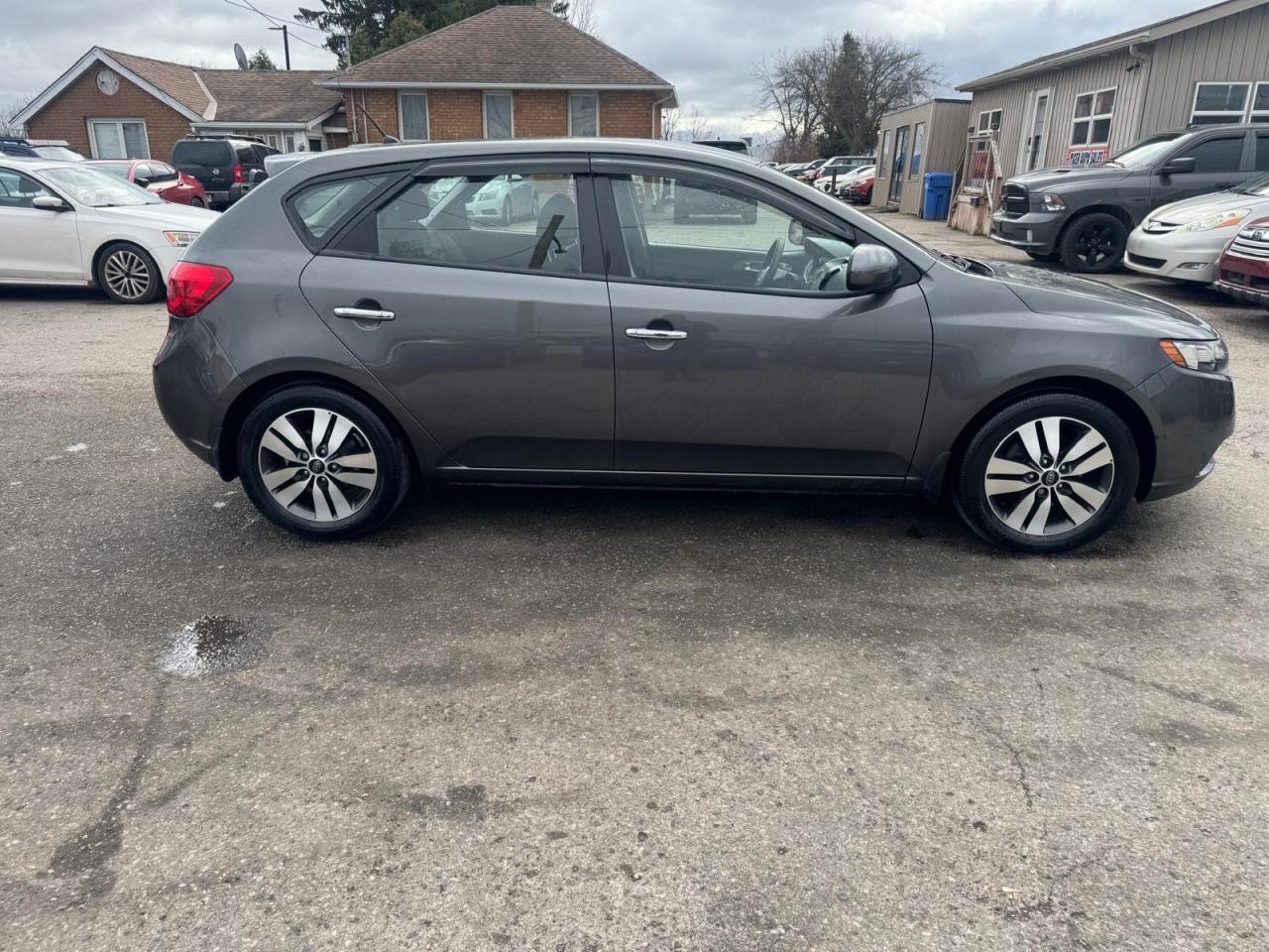 2013 Kia Forte5 HATCHBACK, AUTO, ONLY 74KMS, CERTIFIED - Photo #6